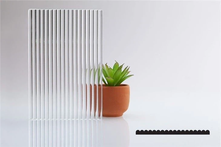 walk-in-fluted shower glass