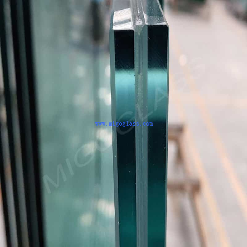 laminated glass padel court