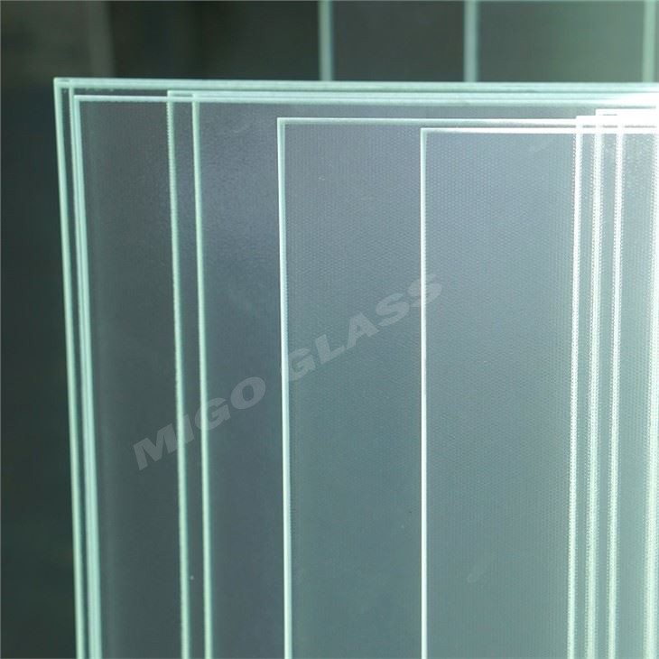Diffuse glass greenhouse